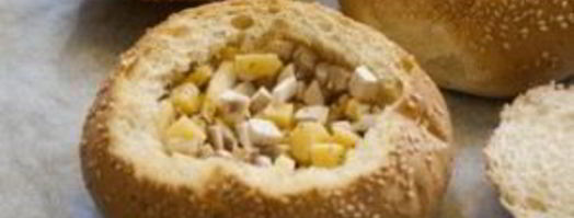 яичница в булочке. Шаг 3