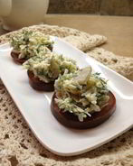 Закуска из черных помидоров с сыром