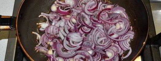 закуска из маринованной свеклы с луком. Шаг 2