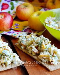 Закуска из яблок и сыра