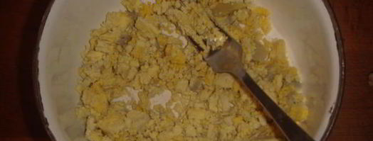 закуска из яиц с брынзой. Шаг 2