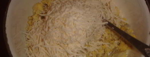 закуска из яиц с брынзой. Шаг 3