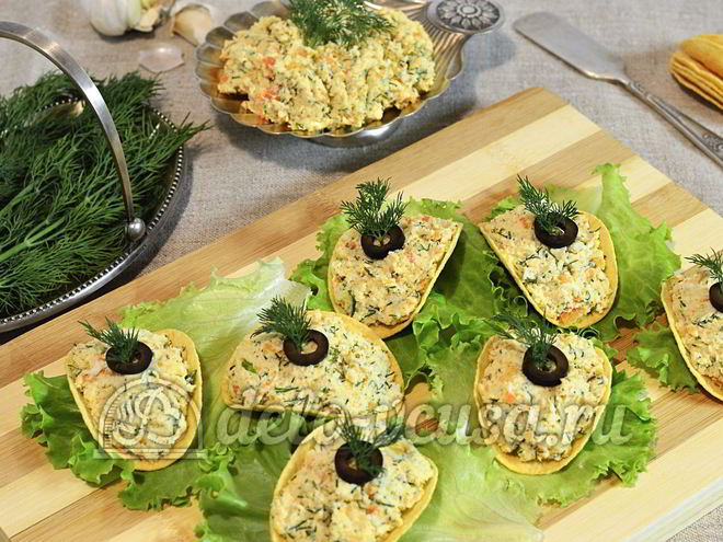 Рецепт закуски на чипсах с курицей