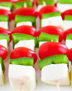 Закуска на шпажках на Новый год