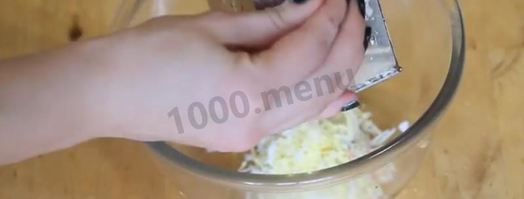 закуска петух. Шаг 2