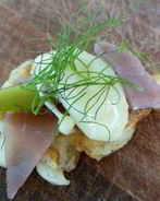 Закуска с маринованными огурцами