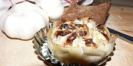 Запеченный чеснок