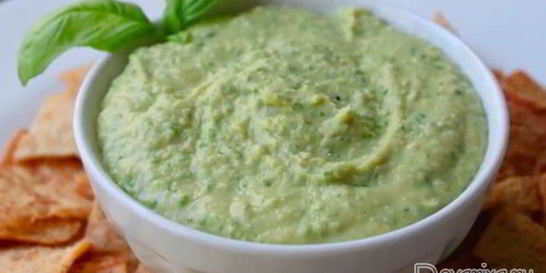 Зеленый хумус