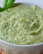 Зеленый хумус